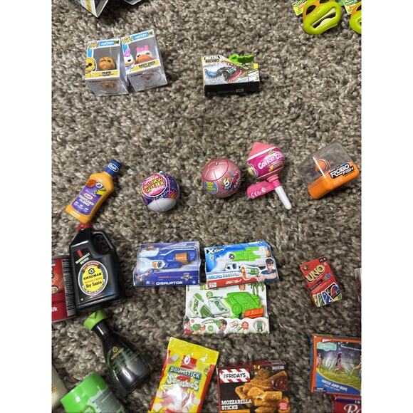 Lot Of Zuru Mini Brands Disney Animator Pantry Star Wars Turtles Grocery Display - Picture 14 of 16